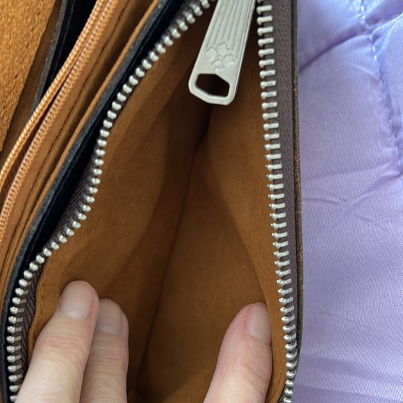 Patricia Nash Leather Balloi Positano Limon
Crossbody NWOT comes with Dustbag - Picture 5 of 8